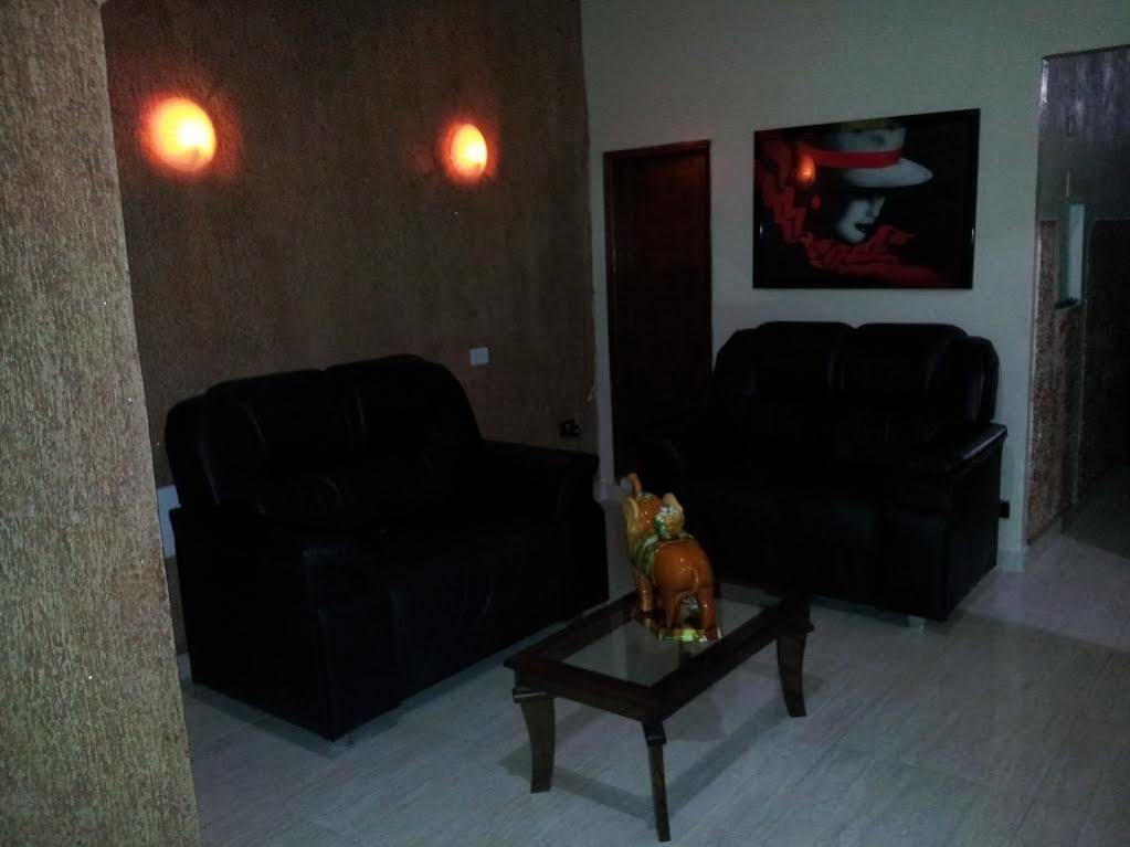 Marinus Hotel